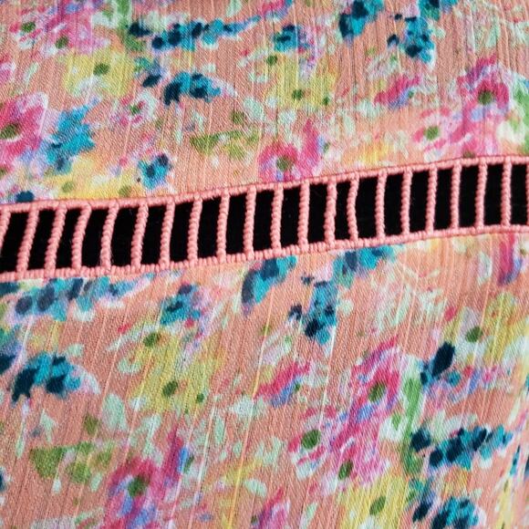 Kut From The Kloth Floral Tab Sleeve Cut Out Top Medium Casual Office Career - Picture 6 of 11